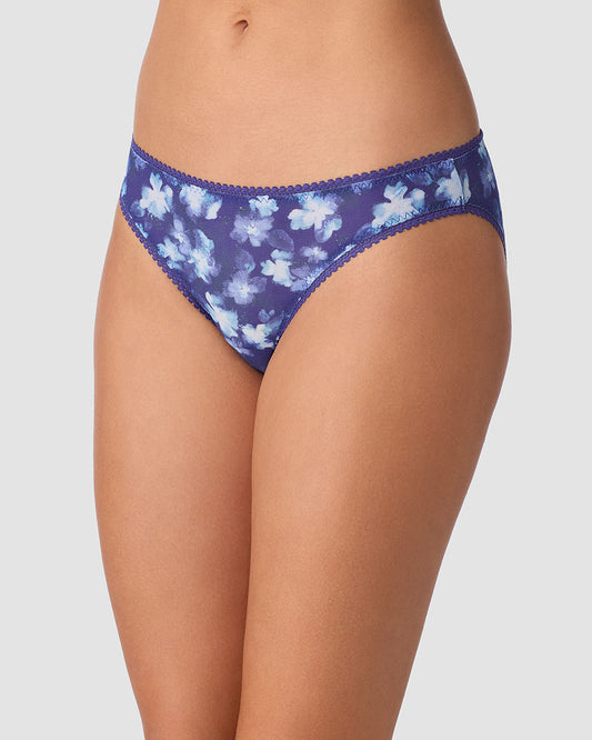 A lady wearing Triple Mesh Hip Bikini Underwear - Heavenly Floral